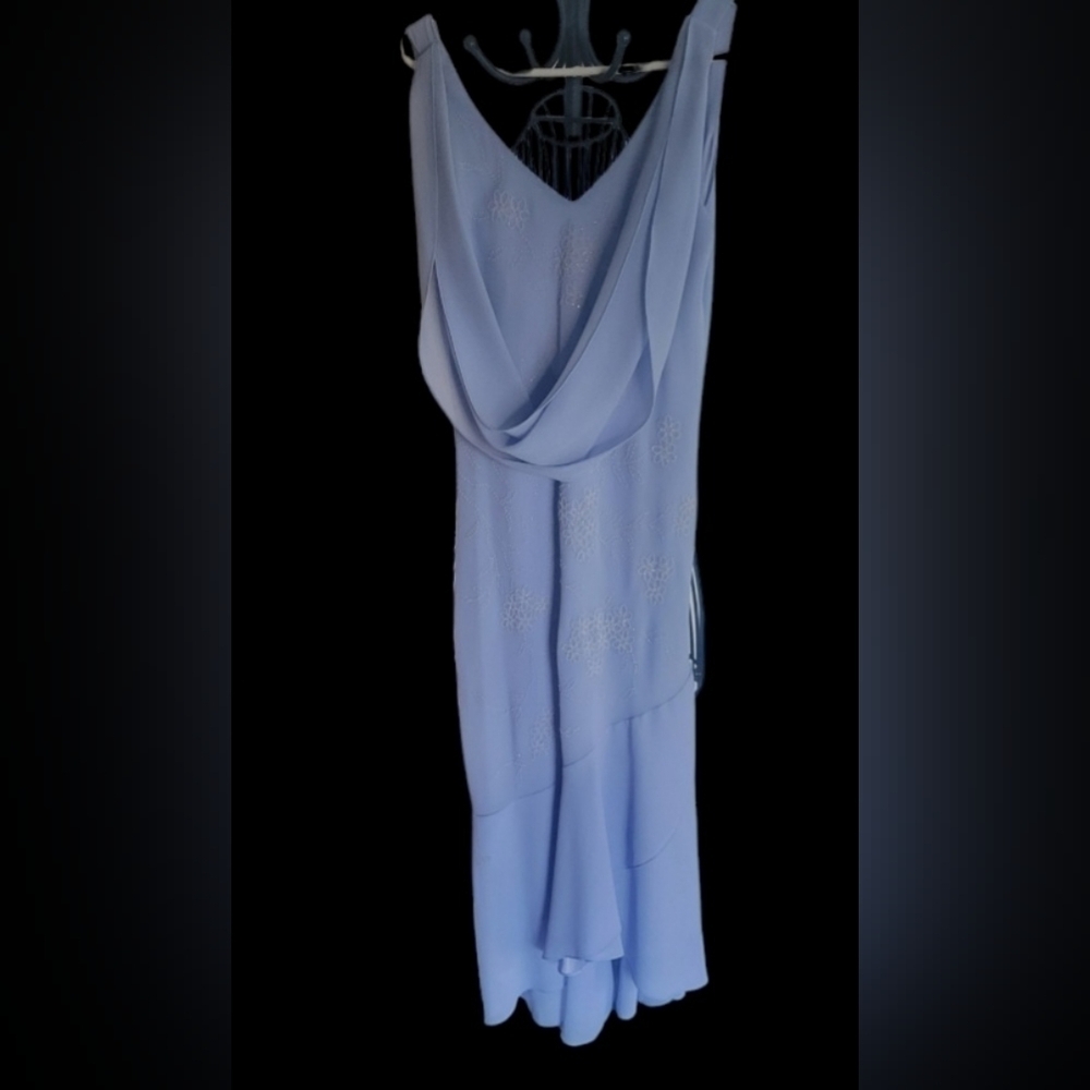 Pretty Lilac Dress - Picture 3 of 6